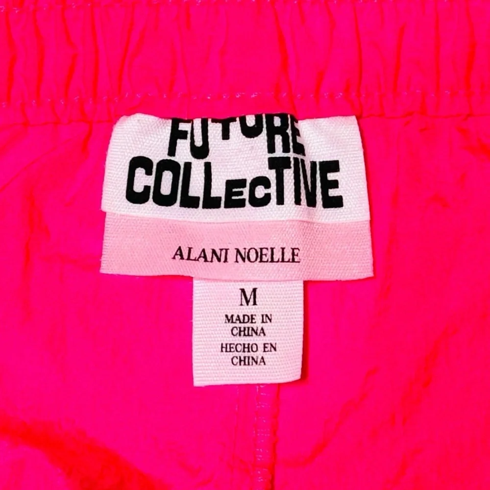 Future Collective‎ Alani Noelle Neon Pink Athletic Shorts Womens Medium Retro